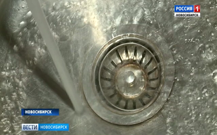 Жители Новосибирска жалуются на качество водопроводной воды