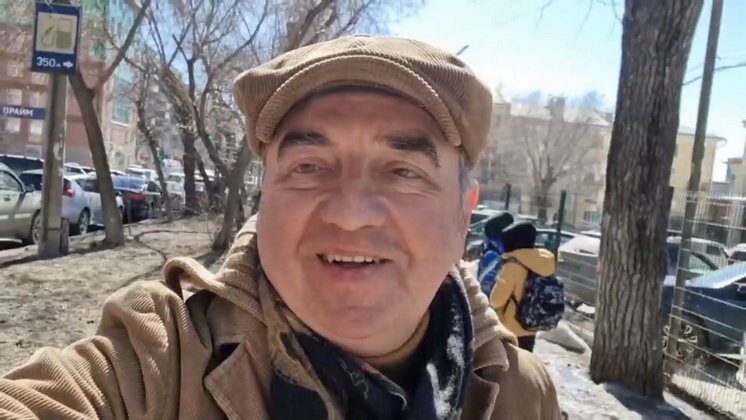 Лидера группы «Чайф» Владимира Шахрина смутила пыль на улицах Новосибирска