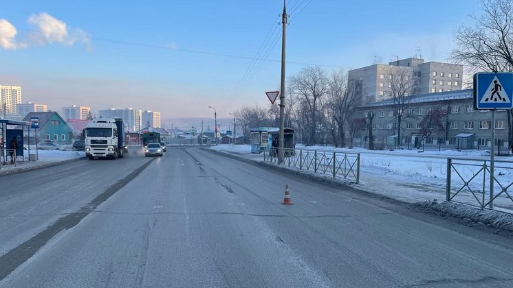 Водитель сбил 16-летнего подростка на пешеходном переходе в Первомайском районе Новосибирска