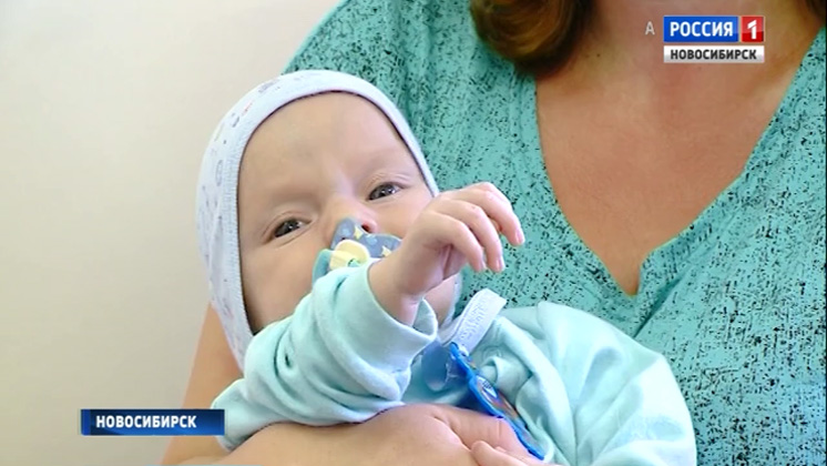 Новосибирские нейрохирурги прооперировали младенца, от которого отказались другие врачи