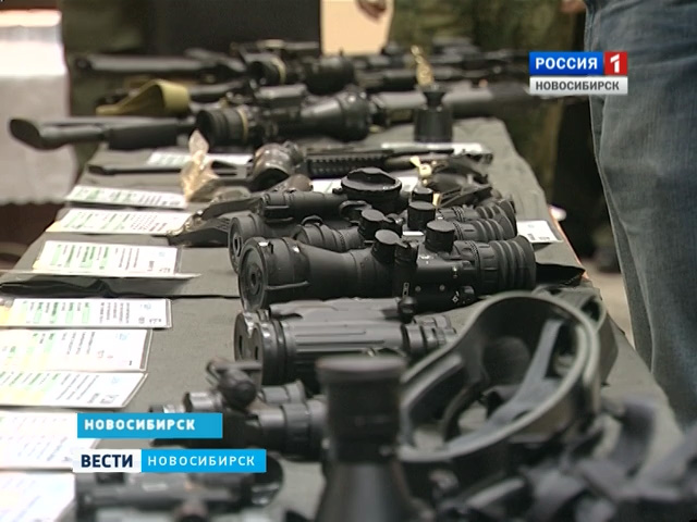 Военные со всей страны знакомятся с техническими новинками в Новосибирске