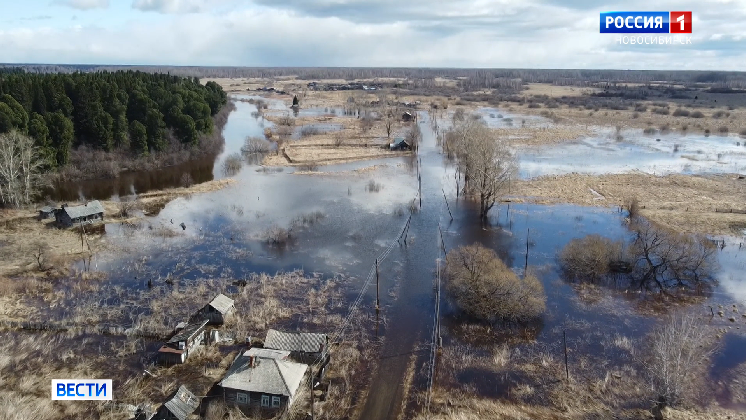 В Новосибирской области спасатели контролируют паводок на реке Бакса