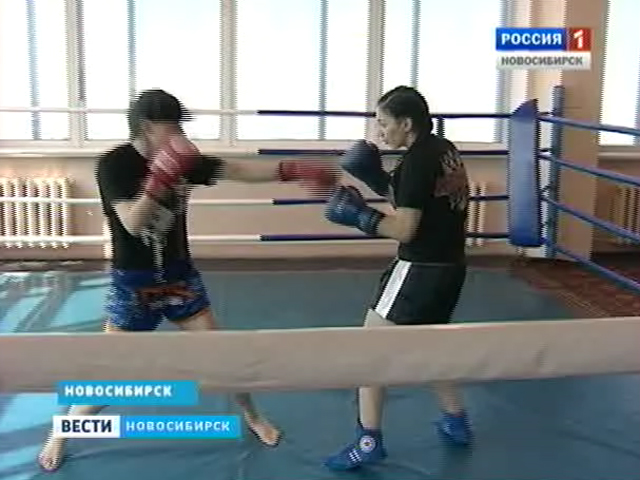 Новосибирские школьницы завоевали первые места на российских соревнованиях по кикбоксингу
