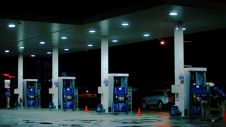 В Новосибирске АЗС выплатит 513 тысяч рублей водителю за сломанную машину