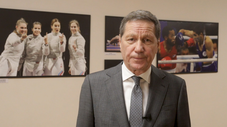 Александр Жуков поздравил новосибирцев с Днем работника культуры