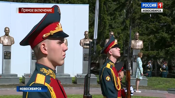 Новосибирское высшее военное командное училище отмечает 51-ю годовщину со дня образования