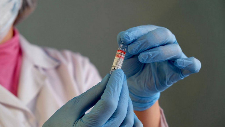 Сделать прививку от COVID-19 можно в любой новосибирской поликлинике
