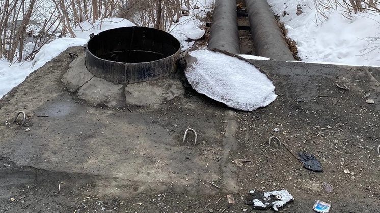 Тело 26-летнего мужчины нашли в открытом коллекторе теплосетей в Новосибирске
