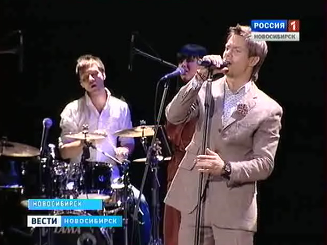 Единственный в Новосибирске концерт Стаса Пьехи начался со скандала