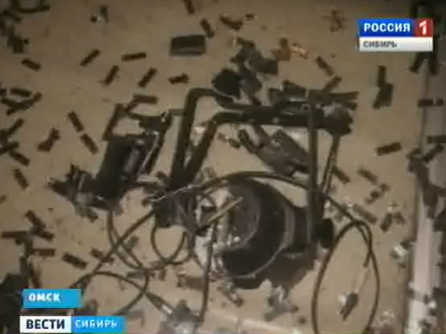 Омские следователи выясняют причины взрыва пушки для конфетти в музыкальном театре
