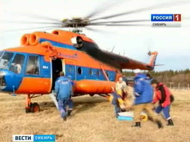 Спасатели продолжают поисковые работы на месте крушения вертолета Ми-8 в Иркутской области