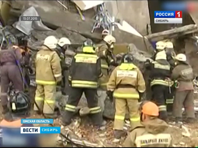 В Омске продолжают расследовать причины обрушения части здания казармы ВДВ