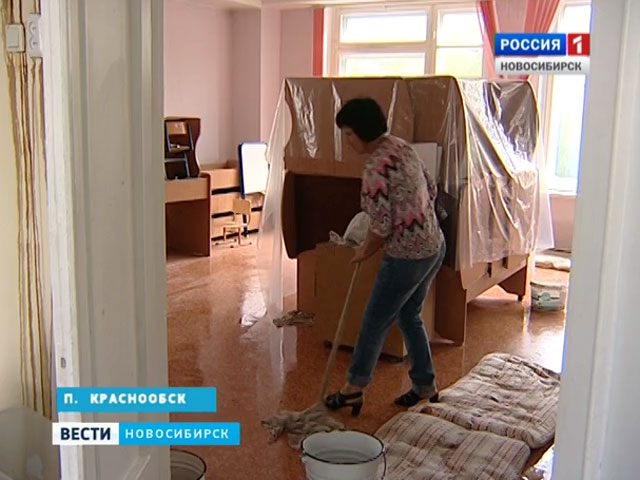 В Краснообске подрядчик за свой счет восстановит затопленные детский сад и школу