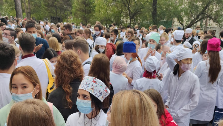 В Новосибирске эвакуировали студентов и преподавателей НГМУ