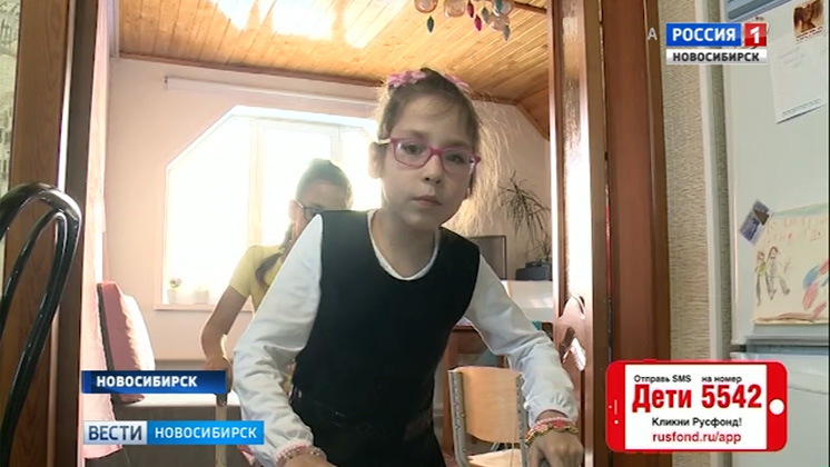 Новосибирским сестрам-двойняшкам нужна помощь в борьбе с церебральным параличом