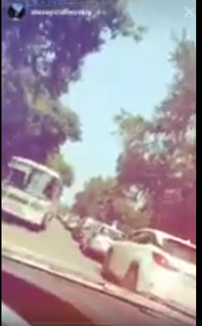 В сети появилось видео проезда автомобиля по встречной полосе в Новосибирске