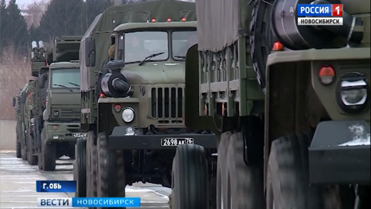 Первую репетицию парада Победы провели на военном аэродроме «Толмачёво»
