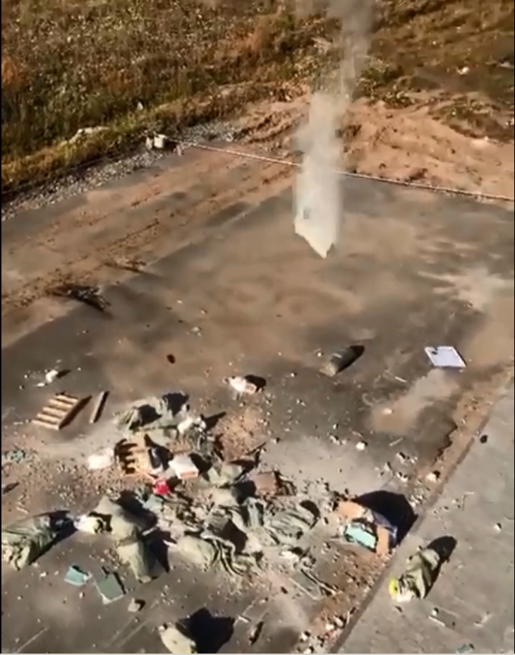 В новосибирском жилмассиве нашли эффектный способ избавляться от мусора 