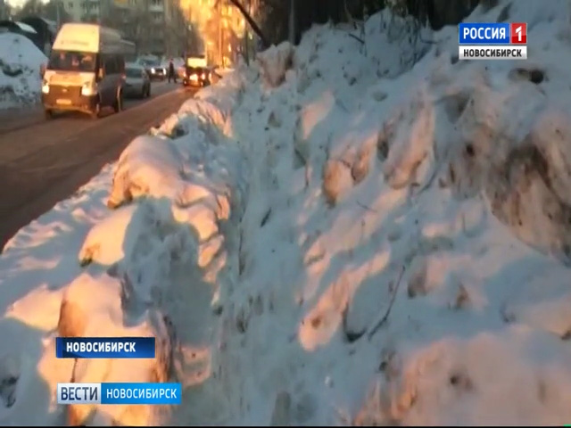 Коммунальщики будут в кредит вывозить снег с улиц Новосибирска