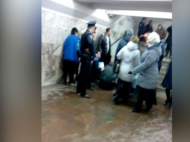 Народный репортер: Пассажиру метро не смогли оказать первую медпомощь