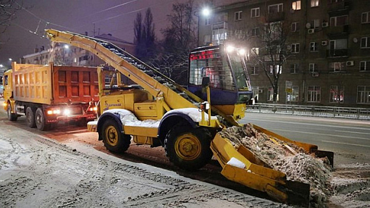 С каких улиц Новосибирска уберут и вывезут снег днём 29 декабря