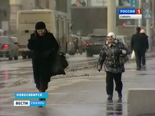 Сегодня жители Томска, Красноярска и Новосибирска снова увидели снег на улице