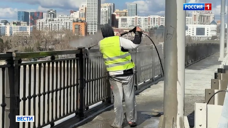 Генеральную уборку Новосибирска планируют завершить к майским праздникам