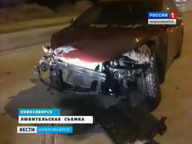 Авария с участием пяти автомобилей произошла на улице Железнодорожной в Новосибирске