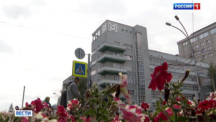 Будущее Дома с часами: в Новосибирске отреставрируют один из главных символов города