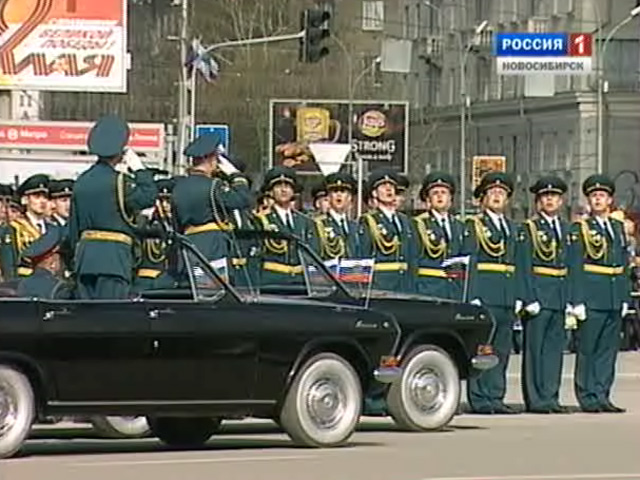 Парад Победы 9 мая 2013 года в Новосибирске