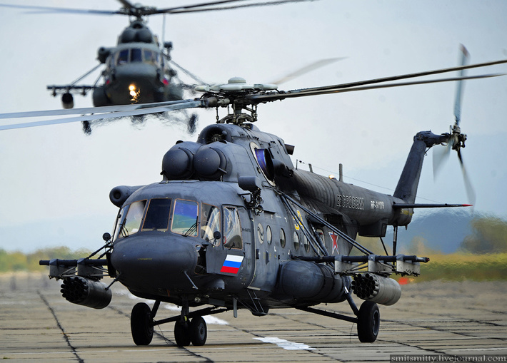 В небе над Новосибирском прошли вертолётные бои «Терминаторов»
