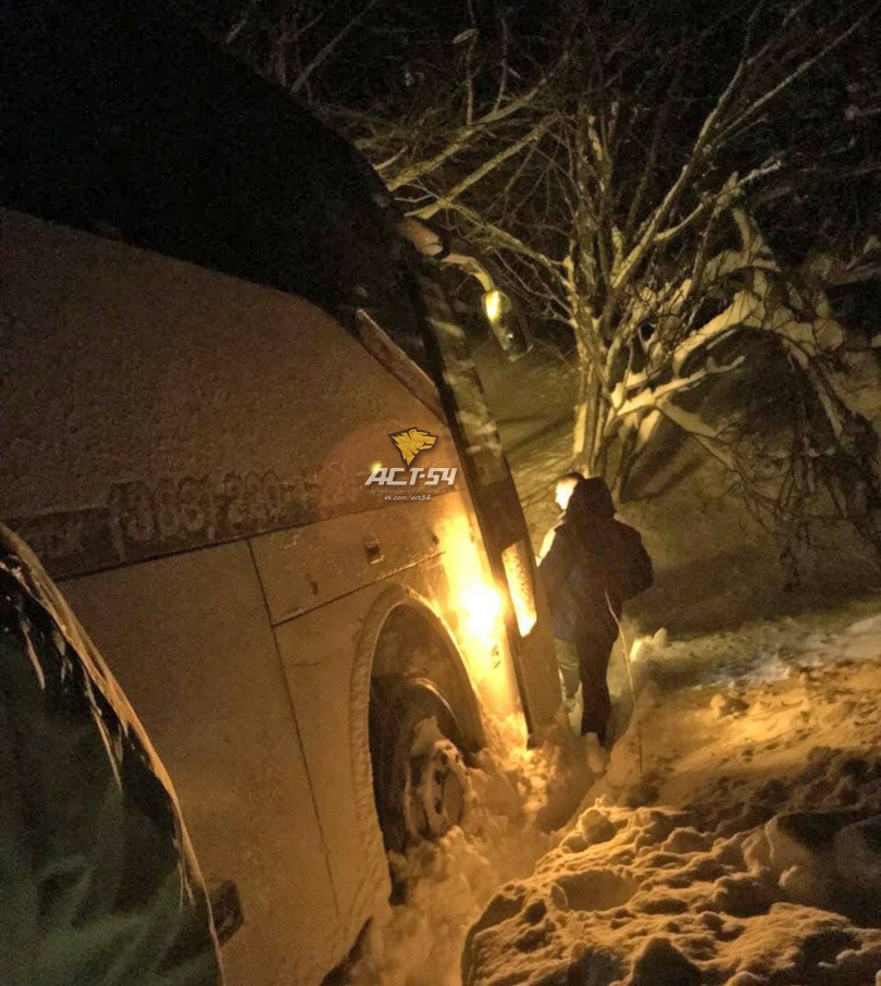 Автобус с туристами из Новосибирска разбился под Шерегешем