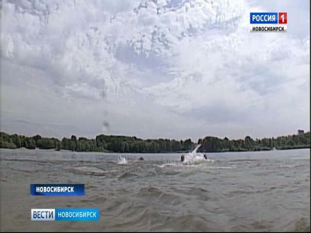 Сотрудники МЧС призвали новосибирцев не купаться в запрещенных местах