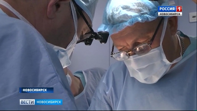 Челюстно-лицевой хирург признан врачом года в Новосибирской области