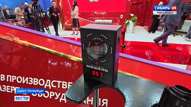 Лазертаг и мушкеты: чем удивляют гостей на стендах ПМЭФ-26