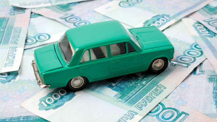 В Новосибирске перекупщик автомобилей оплатил почти сотню штрафов своих клиентов