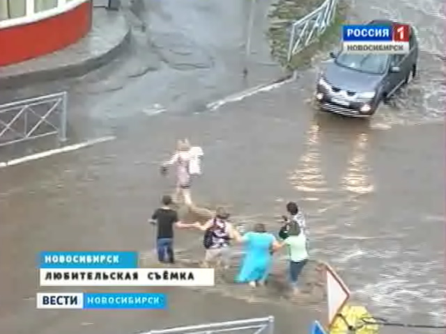 В Новосибирской области ликвидируют последствия разгула стихии