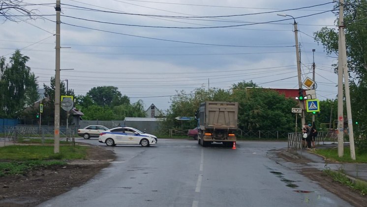 В Новосибирске электросамокат сбил перебегавшего дорогу 11-летнего мальчика