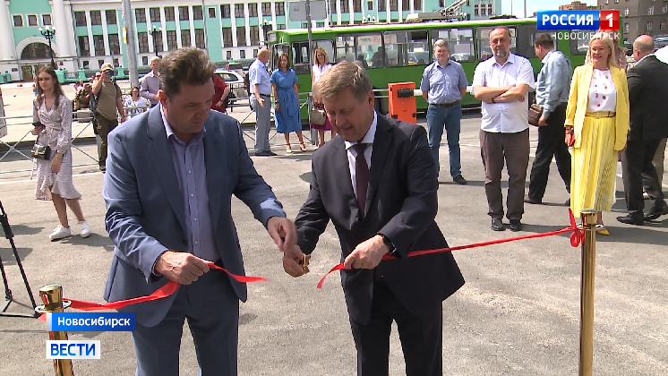 Новую автобусную станцию открыли рядом с вокзалом Новосибирск-Главный