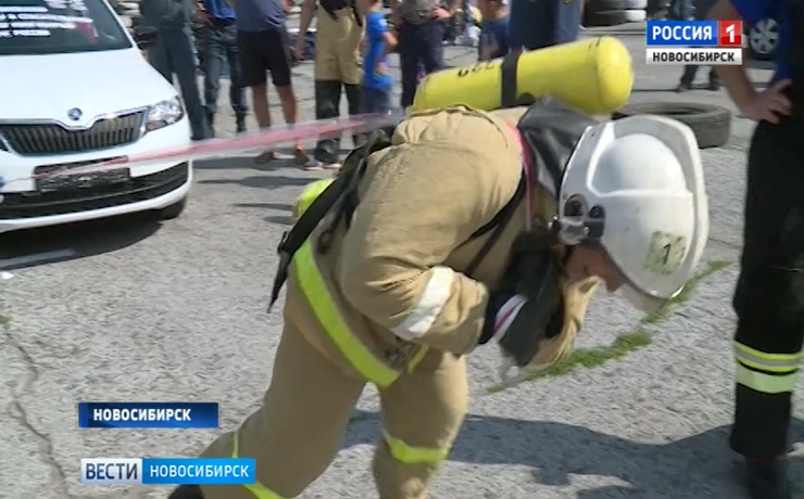 В Новосибирске впервые прошел пожарный кроссфит
