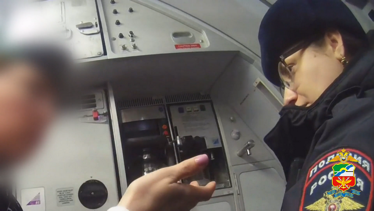 59-летнего пассажира рейса Москва – Новосибирск оштрафовали за курение на борту