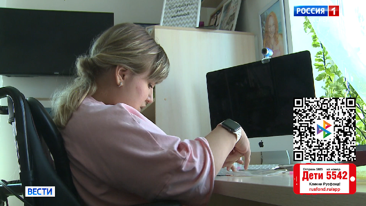 17-летней Насте из Новосибирска нужна помощь в борьбе с ДЦП