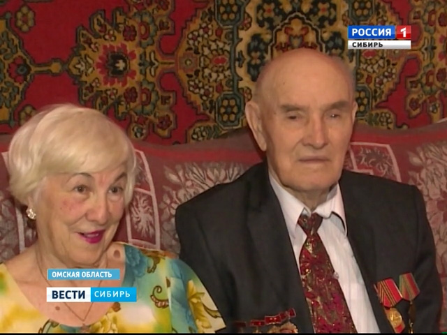 91-летний жених и 75-летняя невеста сыграли свадьбу в Омске