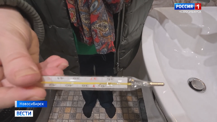 Жителей Новосибирска замучил льющийся кипяток из крана холодной воды