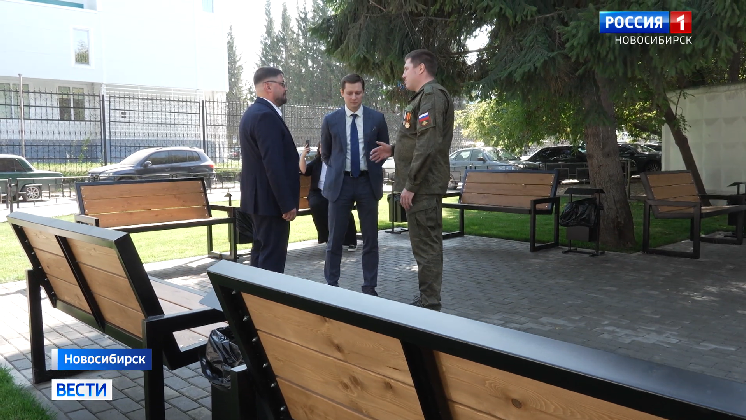 Новый сквер в честь бойцов СВО открыли рядом с военным госпиталем в Новосибирске