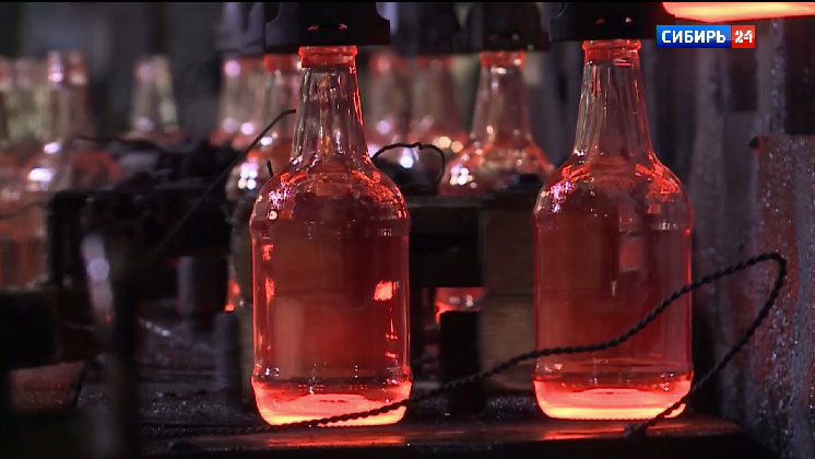 Сверхлегкие стеклянные бутылки первым в стране начал выпускать завод в Новосибирске