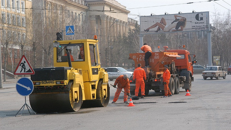 В Новосибирске ремонтируют десятки дорог