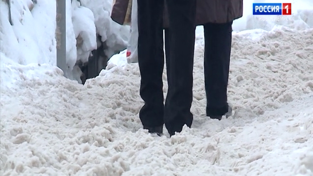 «Вести» проверили, как убирают снег в Центральном районе Новосибирска
