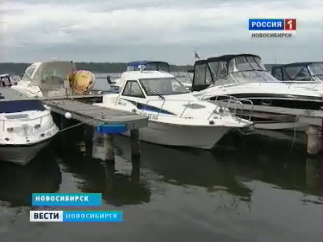 В Новосибирске рассказали, при какой мощности лодочного мотора необходимо получать права