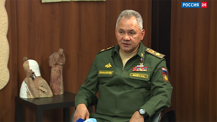 Во время визита в Новосибирск Сергей Шойгу рассказал о борьбе с коронавирусом в армии